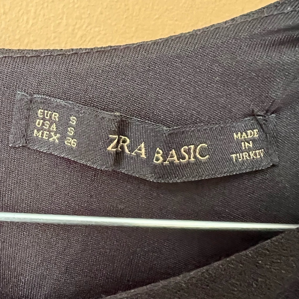 Zara Basics Sleeveless Black Romper with Gold Plate around Neckline Size Small - Picture 5 of 7